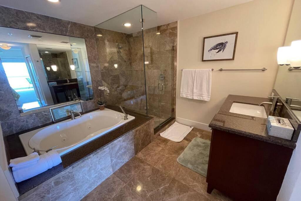 Licensed Mgr - Luxury Vip Penthouse Suite - Offers Resorts Best Panoramic Ocean Views! Key Largo Exteriör bild
